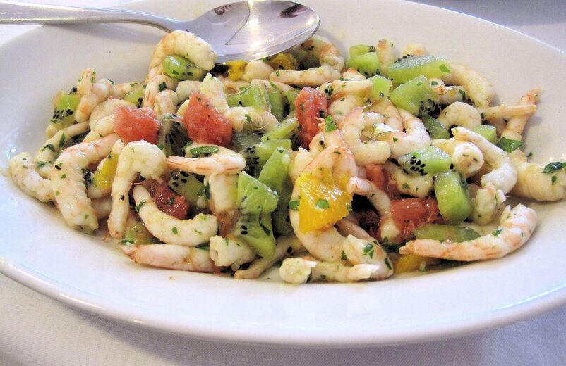 Fruchtiger Meeresfrüchtesalat